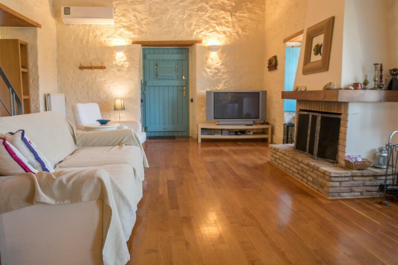 Villa Smaragda Limeni Ngoại thất bức ảnh